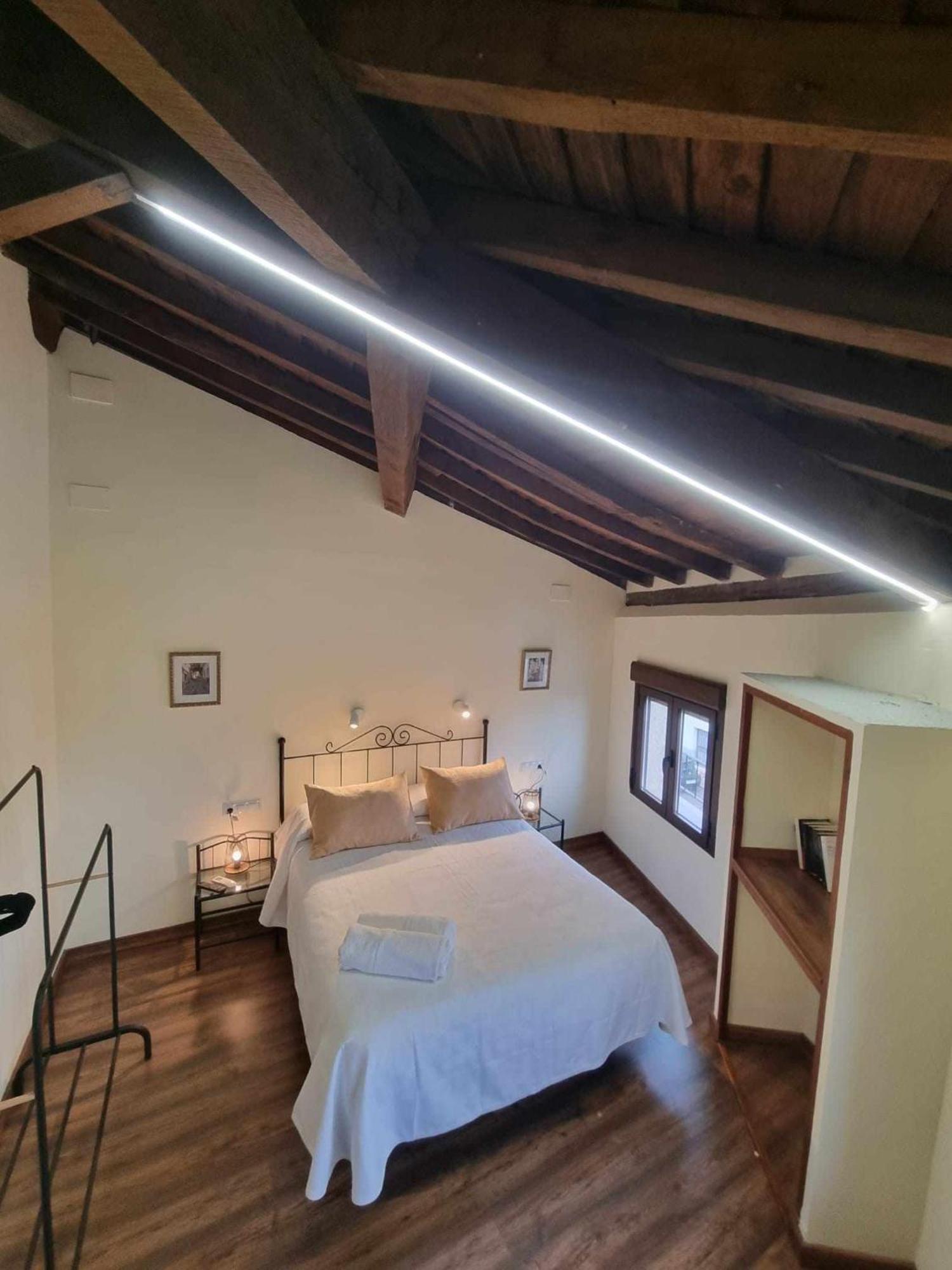 Lanchas De La Vera Madrigal de la Vera Buitenkant foto